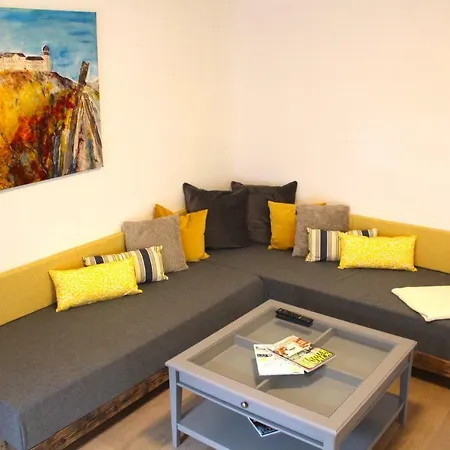 In Дом отдыха *