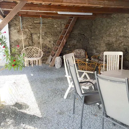 In Дом отдыха